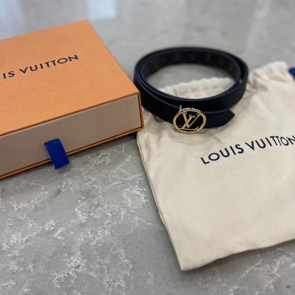 Louis Vuitton Accessories - Ladies Louis Vuitton Reversible Belt